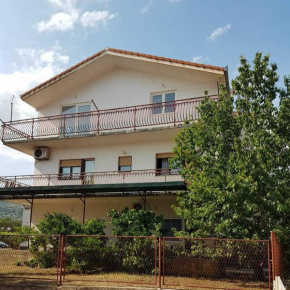 Apartments Majić, Kaštel Kambelovac